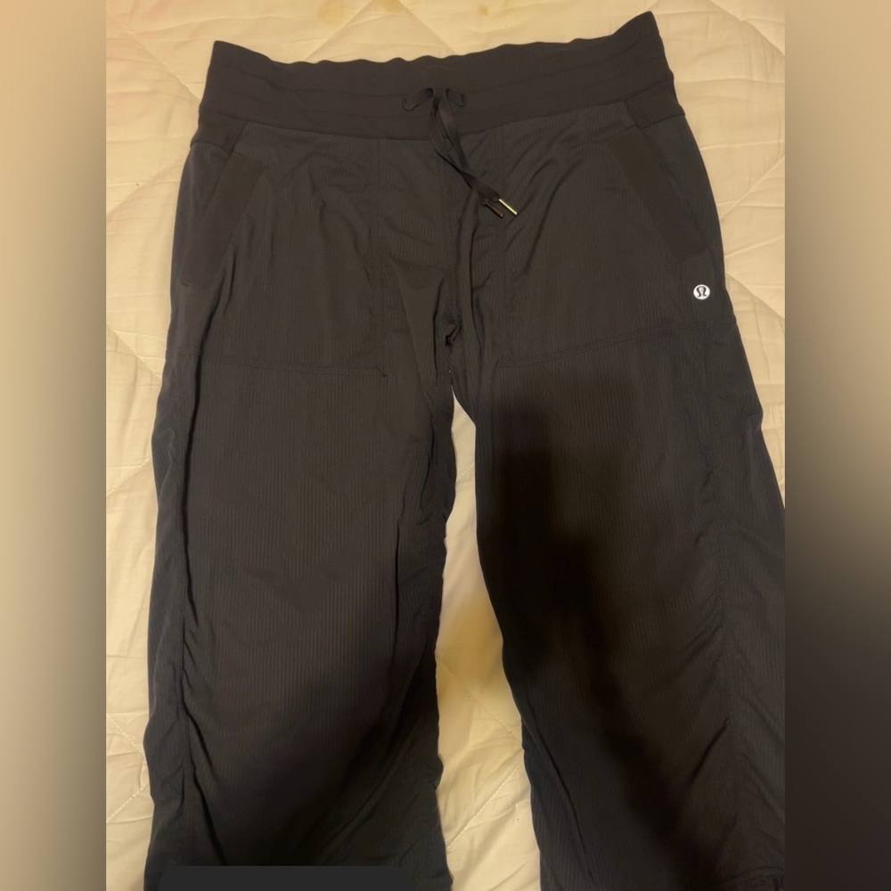 Lululemon dance studio cropped pants-size 10-black